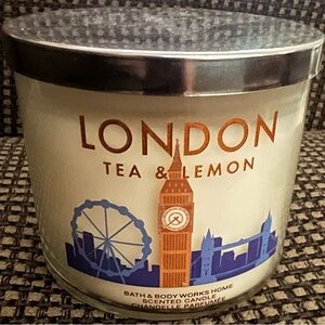 Bath & Body Works 14.5 oz 3 wick candle LONDON TEA & LEMON. HTF